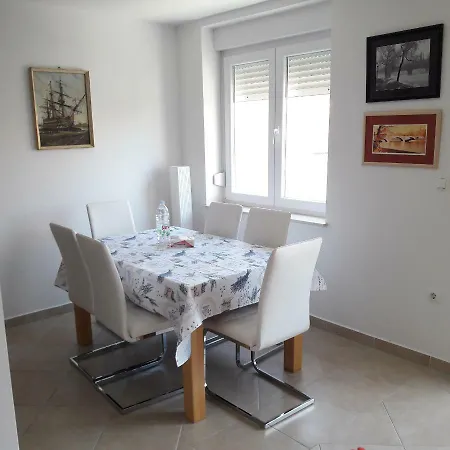 Apartment Pag Center